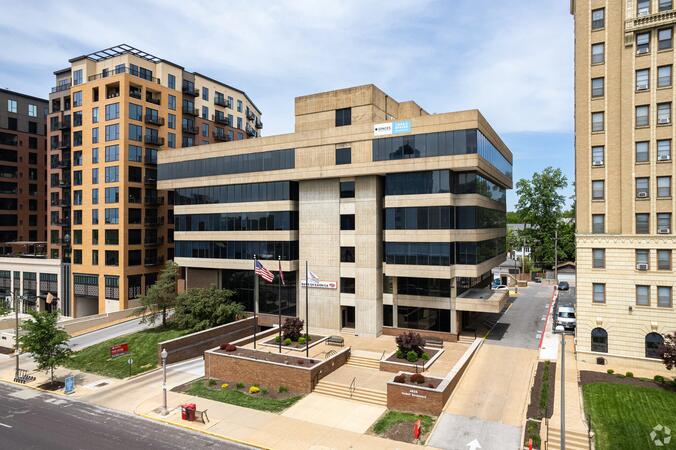 NobleProg Training Place, City  Louis, MO - Regus – Central West End